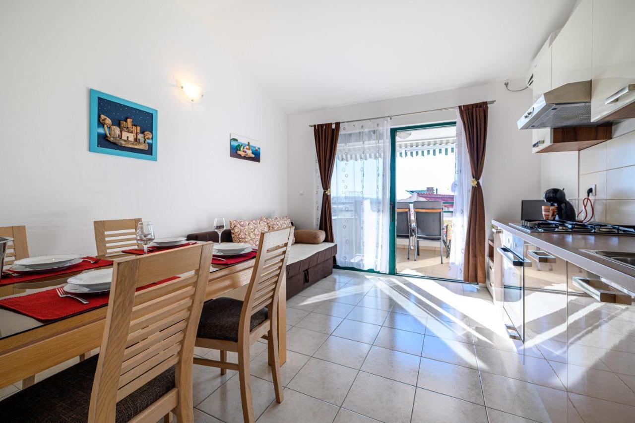 Apartments Vala Zaboric - With Boat Mooring Экстерьер фото