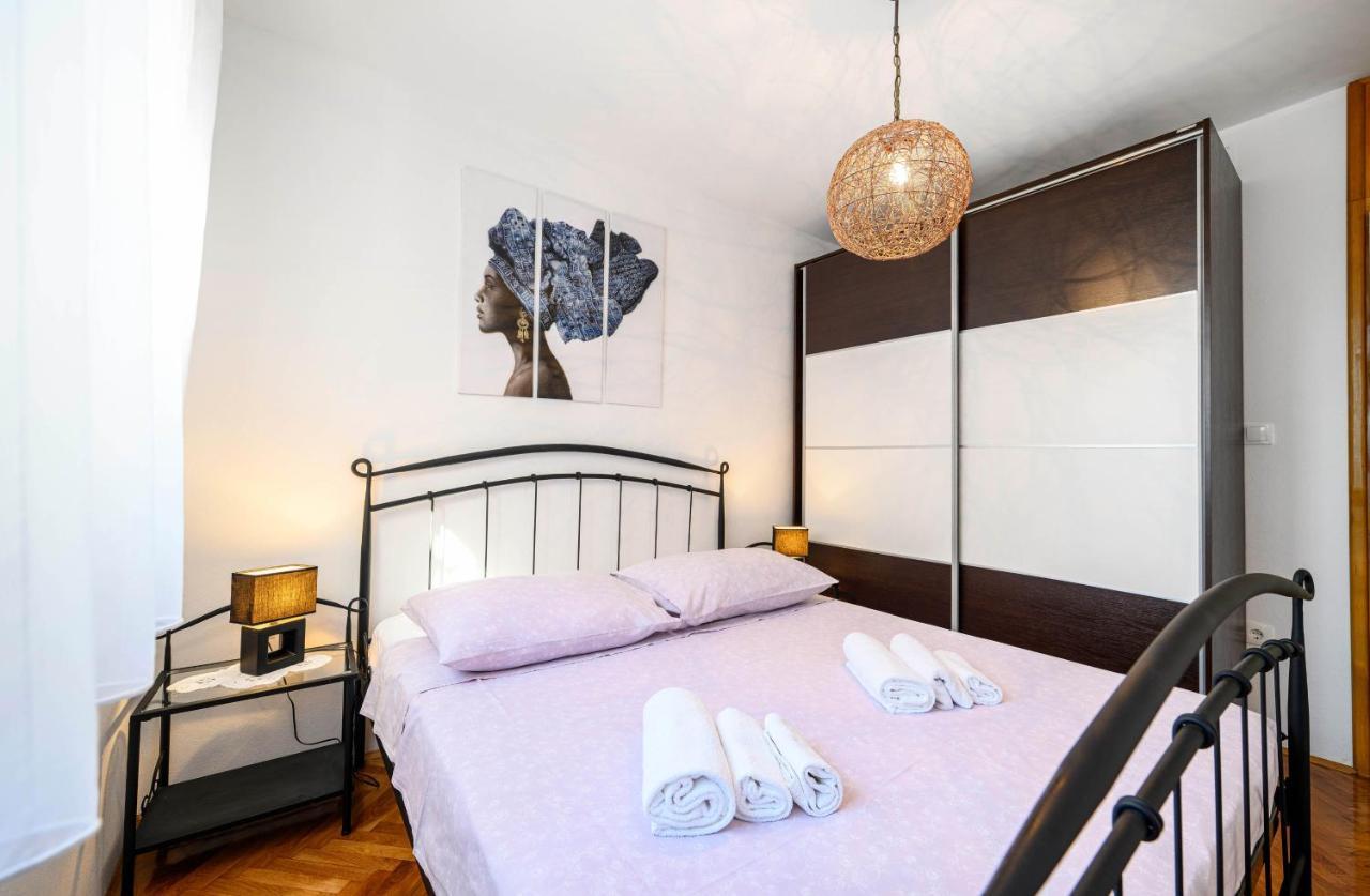 Apartments Vala Zaboric - With Boat Mooring Экстерьер фото
