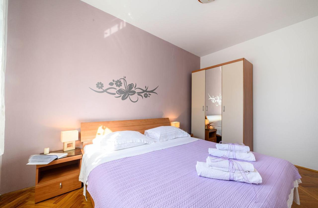 Apartments Vala Zaboric - With Boat Mooring Экстерьер фото